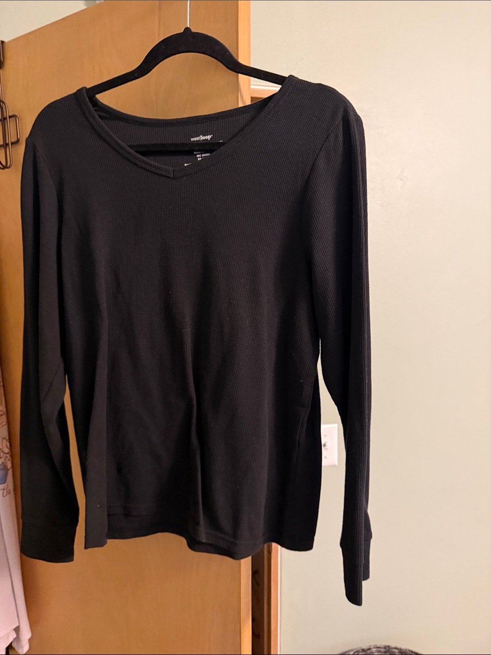 west loop Black Long-Sleeve V-Neck Waffle Knit Top